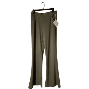 MarlaWynne Pull On Luxe Crepe Flare Leg Pant Fern Size M